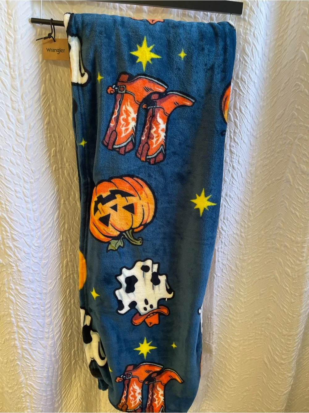 Wrangler Halloween Oversized Ultra Plush Ghost Pumpkin & Boots Blanket - NWT **